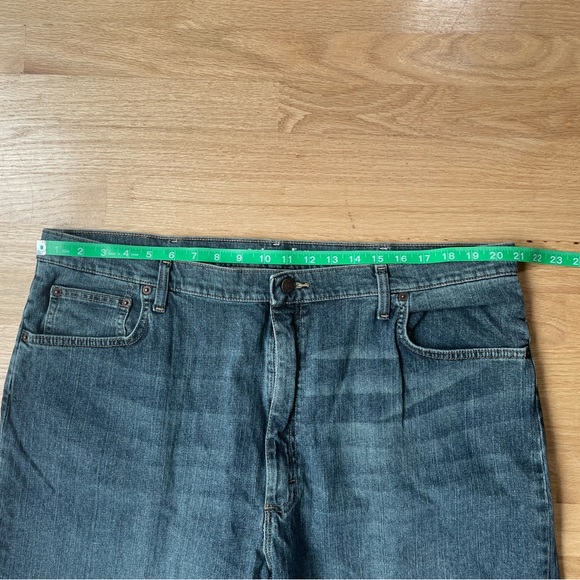 Wrangler Relaxed Fit Jeans Size 42 x 30 In Excellent Condition - Picture 9 of 11